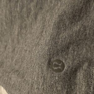 Lululemon oversized crop 8-10